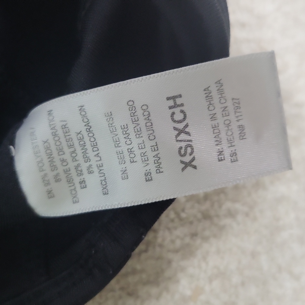 2 Womens Sports Bras Size Xs-Nike And Reebok - Picture 4 of 9